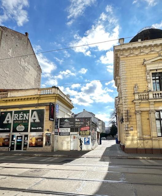 Palac Anezka D1 Apartment Brno Exterior photo